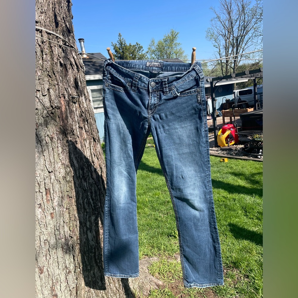 Silver Suki slim bootcut jeans size 27x33.   #221